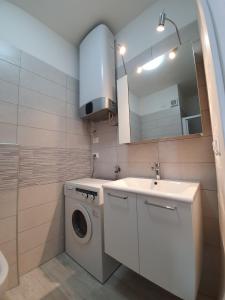 A bathroom at Residence La Duna