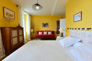 Gallery image of Maison d'Hôtes Canterou in Monein