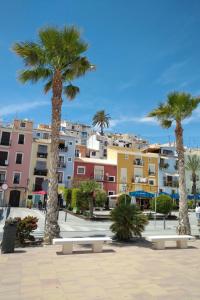 The surrounding neighborhood or a neighborhood close to Az apartmant