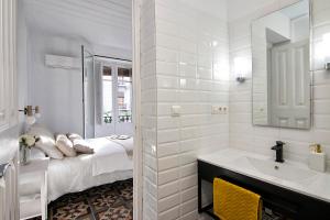 Postel nebo postele na pokoji v ubytování Gran Vía Luxury 3BR
