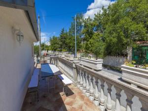 Fotografie z fotogalerie ubytování Apartments BARBARA 2 v destinaci Jadranovo