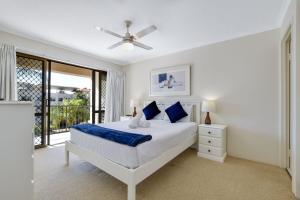 Postel nebo postele na pokoji v ubytování Beachport Apartments + 26 fotografií