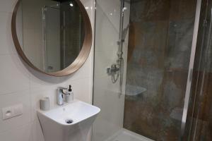 Kúpeľňa v ubytovaní Sienkiewicza Loft1 + 37 fotografií