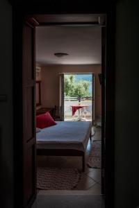 Postel nebo postele na pokoji v ubytování Apartments Mako