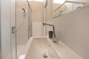 Ένα μπάνιο στο ampio luminoso 3 camere 3 bagni giardino quiete Wi-Fi +26 φωτογραφίες