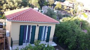 The building in which the holiday home is located