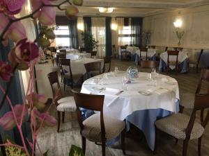 Restaurace v ubytování Hotel Lugana Parco Al Lago