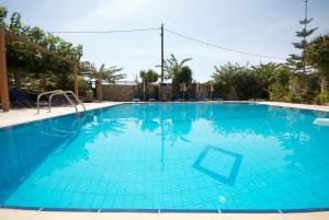 Φωτογραφία από το άλμπουμ του Sarikampos Beach στον Μύρτο