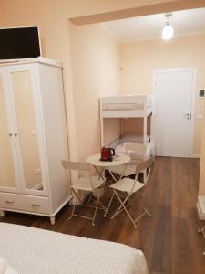 Posteľ alebo postele v izbe v ubytovaní Glam Resort G H O S T E L