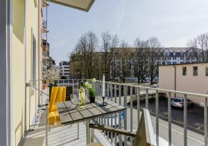 Ein Balkon oder eine Terrasse in der Unterkunft Swiss Star Guesthouse District 3 - contactless self check-in
