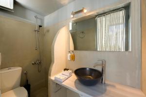 Ένα μπάνιο στο Katris Apartments