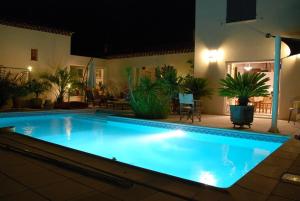 Bazén v ubytování ChambreStudio bord de mer, Piscine nebo v jeho okolí