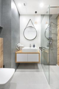 Kúpeľňa v ubytovaní Native Apartments Rajska 3