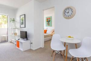 Gallery image of Peaceful apartment at Victoria Park in Auckland