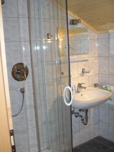 Kúpeľňa v ubytovaní Appartement Bischof + 14 fotografií