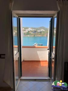 Gallery image of Magi - Ginestra in Ponza
