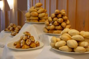Makanan di atau berdekatan hotel
