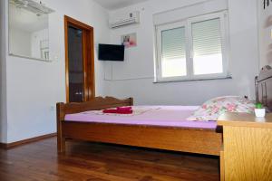 TV a/nebo společenská místnost v ubytování Lux Dalmatia I & R