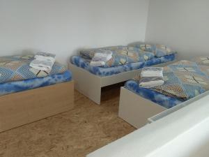 Voodi või voodid majutusasutuse Apartmány U splavu toas