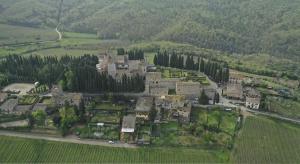 Foto dalla galleria di Torre di Badia a Badia A Passignano