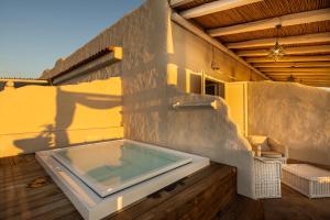 Fotografie z fotogalerie ubytování Therasia Resort Sea and SPA - The Leading Hotels of the World v destinaci Vulcano