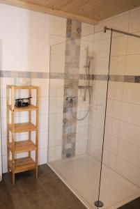 Koupelna v ubytování Heidi's Ferienwohnung2 + 15 fotografií