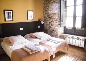 Postel nebo postele na pokoji v ubytování Casa Rural La Torrecilla con PISCINA PRIVADA