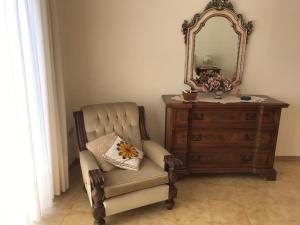 A seating area at La Gardenia
