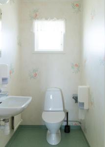 Vonios kambarys apgyvendinimo įstaigoje Visingsö Vandrarhem