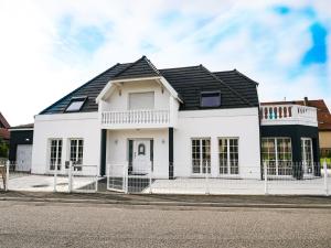 Gallery image of Gites Spa Strasbourg - La Villa 11 in Ittenheim