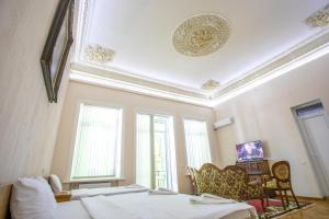 TV a/nebo společenská místnost v ubytování HOTEL VENETO
