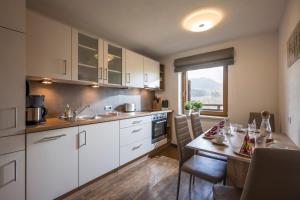 Kuchyň nebo kuchyňský kout v ubytování Ferienwohnung Lehenhof