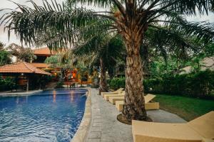 Three Brothers Bungalows & Villas内部或周边的泳池