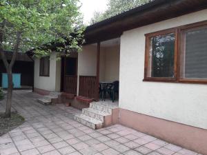 The building in which the holiday home is located