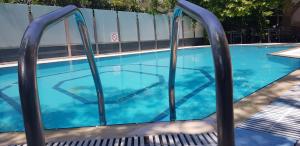 Der Swimmingpool an oder in der Nähe von Hotel Oceanis