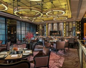 Posezení v ubytování Four Seasons Hotel Shenzhen