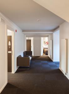 A seating area at Apartaments i habitacions Can Morera Olot
