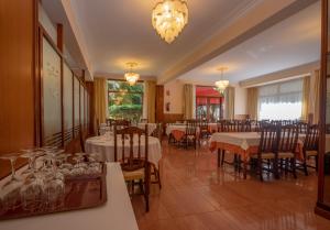 Restaurace v ubytování Hostal Gallet