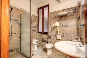 Koupelna v ubytování Hotel Gea Di Vulcano
