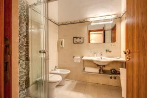 Koupelna v ubytování Hotel Gea Di Vulcano