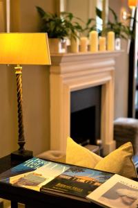 The lobby or reception area at The Sumner Hotel 