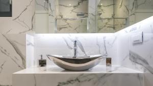 Kúpeľňa v ubytovaní Exclusive Villa Mative