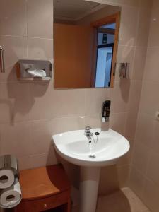 Łazienka w obiekcie Hostal Tierramar