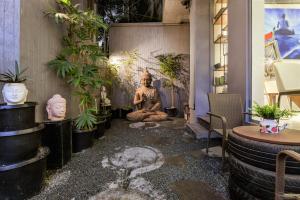Φωτογραφία από το άλμπουμ του Dragonfly Hotel - The Art Hotel στη Μουμπάι
