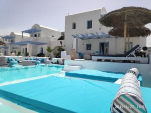 Bazén v ubytovaní Santoxenia luxury villa alebo v jeho blízkosti