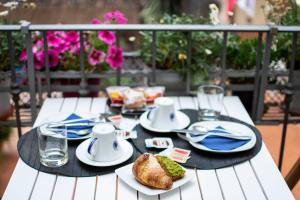 Jedlo v ubytovaní bed & breakfast alebo blízkom okolí