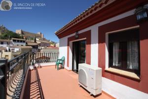 A balcony or terrace at El Rincon de Piedra