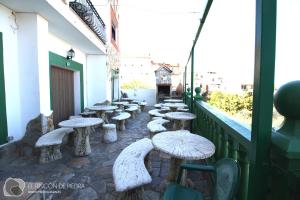 A balcony or terrace at El Rincon de Piedra