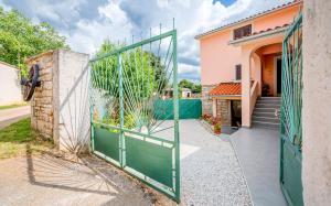 Gallery image of Apartman Sara in Tinjan