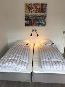 A bed or beds in a room at Grindsted - Billund Apartment 2